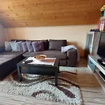 Vikendovy Dom U Vasila * Kékellő